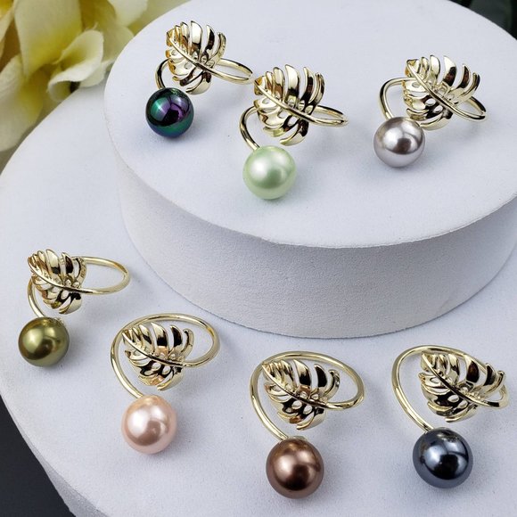 Monstera Leaf Adjustable Pearl Ring - Picture 1 of 4